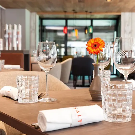 Hotel Bilderberg Europa Scheveningen 4*